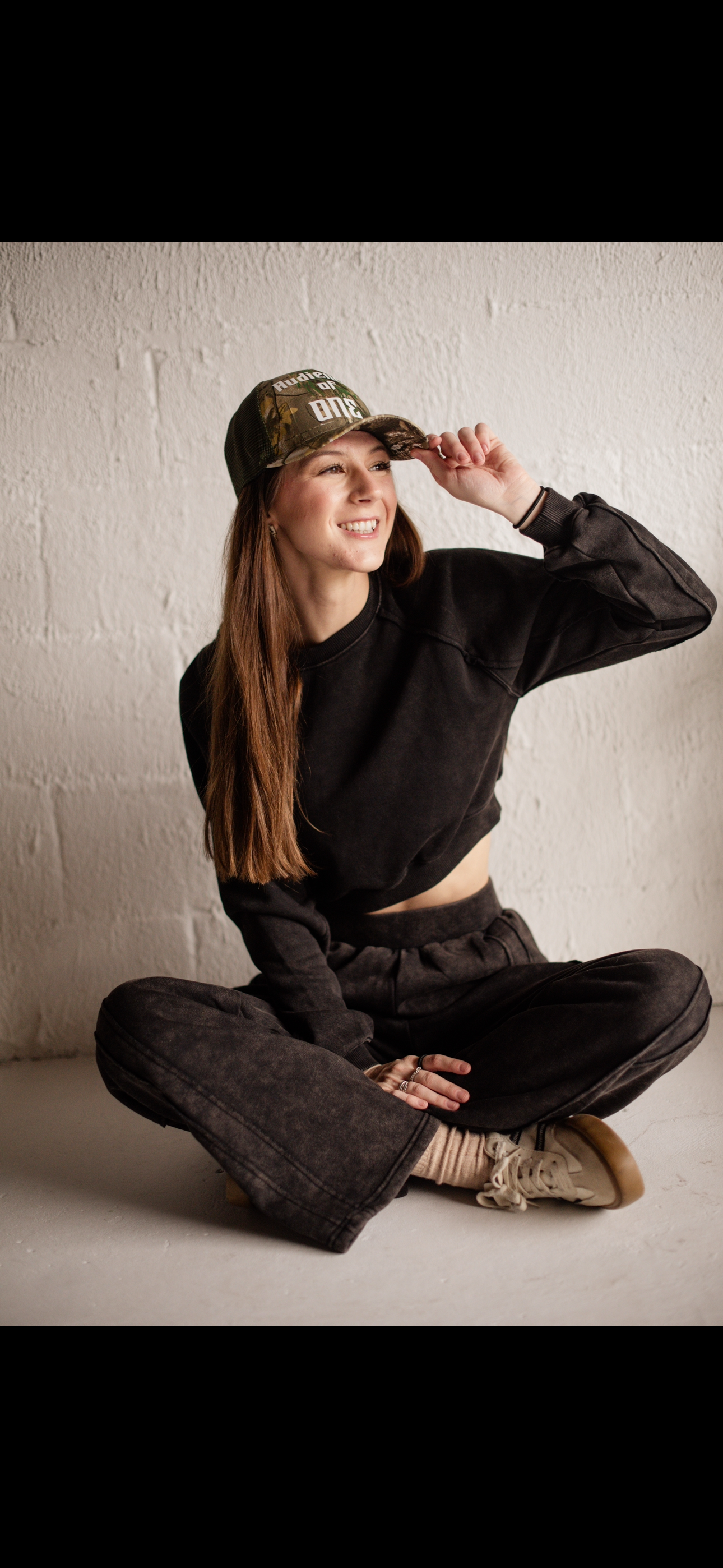 Effortlessly Easy Washed Exposed Seam Sweat Set