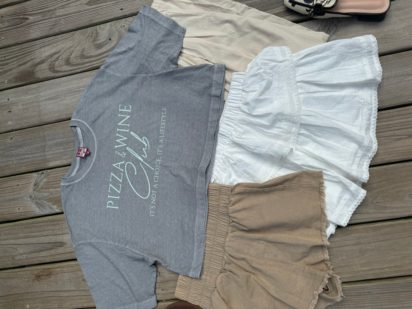 Oversized Organic Cotton Drop Shoulder Boxy Crop Graphic Tee