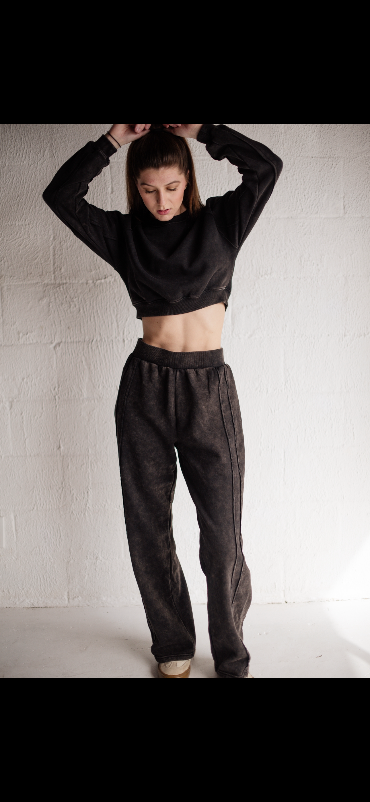 Effortlessly Easy Washed Exposed Seam Sweat Set