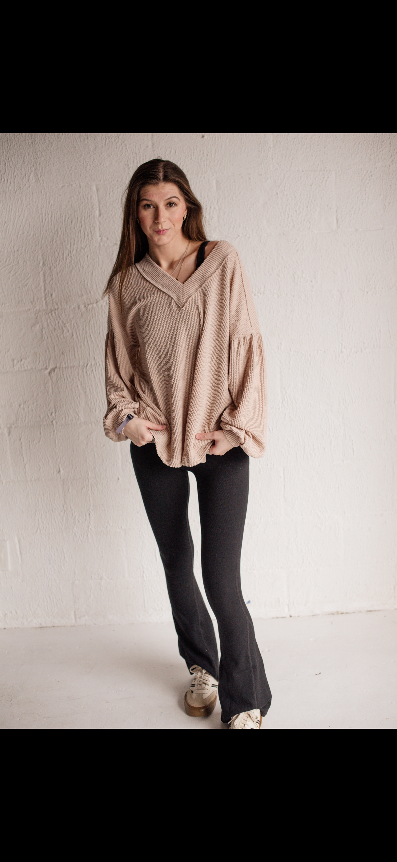 Two Tone Otto Ribbed V-Neck Oversized Knit Top