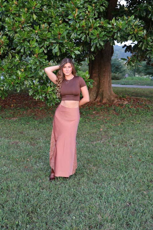 Chocolate Round Neck Short Sleeve Crop Top Tee