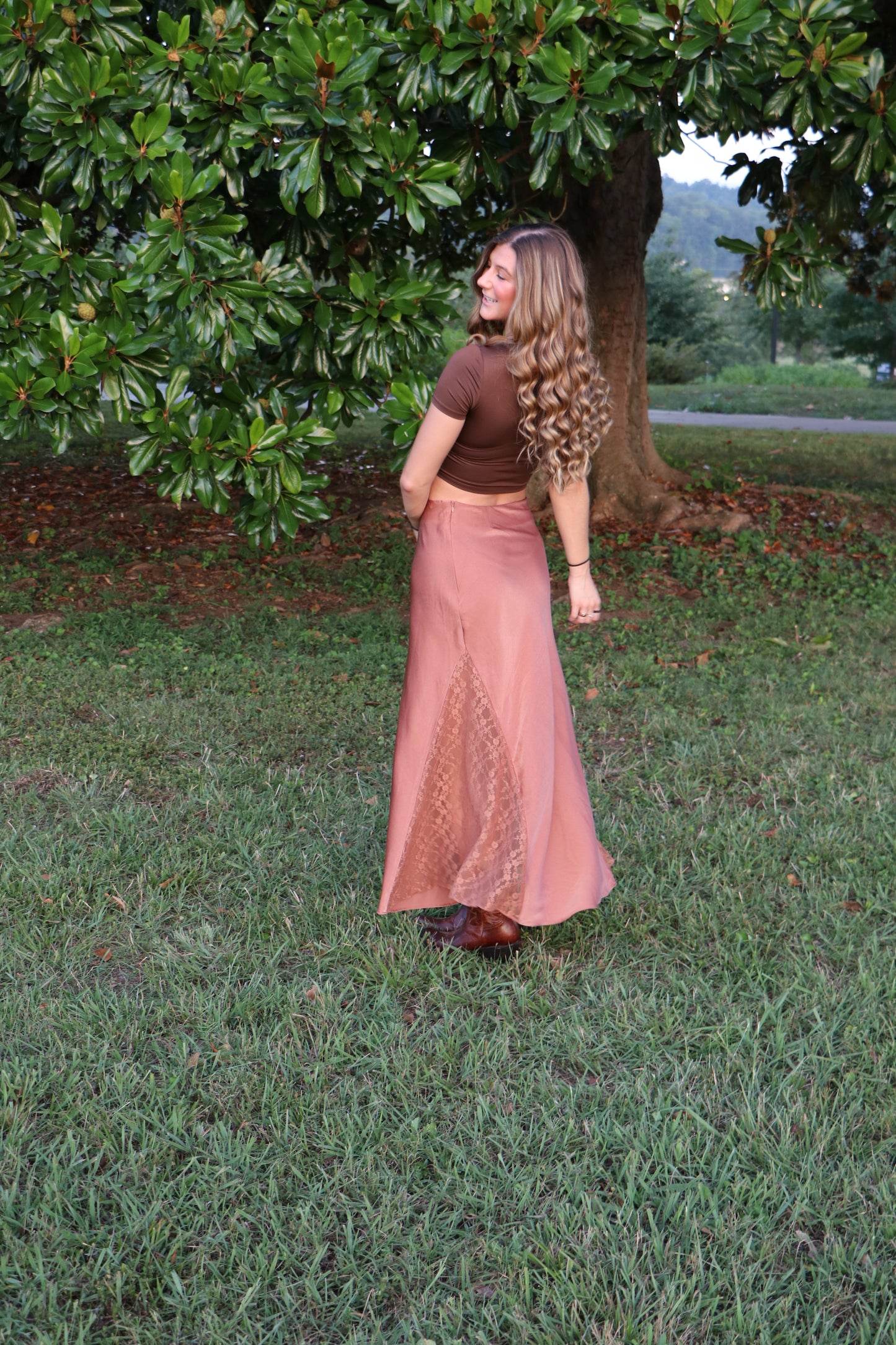 Chocolate Round Neck Short Sleeve Crop Top Tee