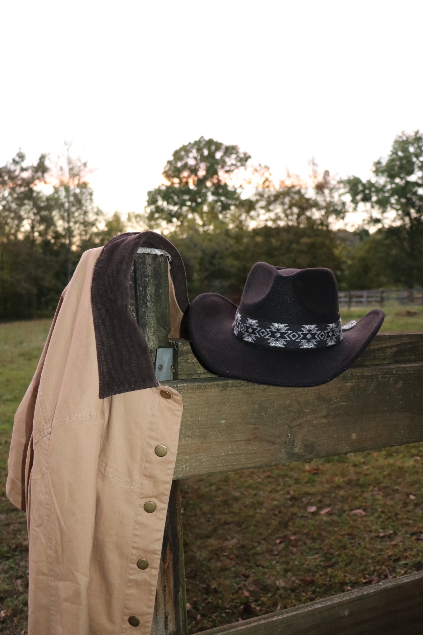Vegan Felt Southwest Pattern Belt Cowboy Hat