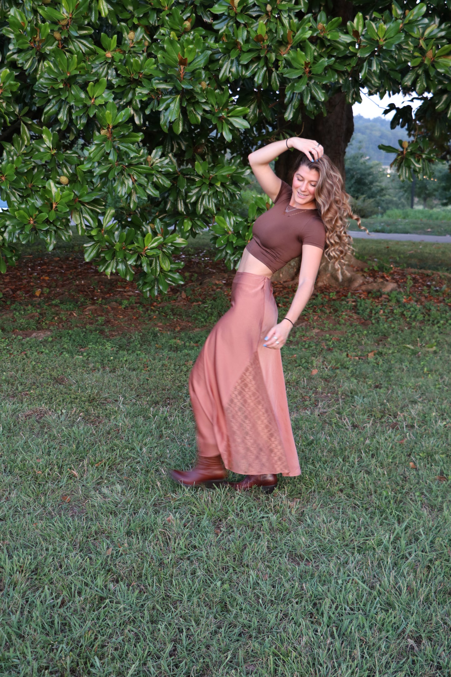 Chocolate Round Neck Short Sleeve Crop Top Tee